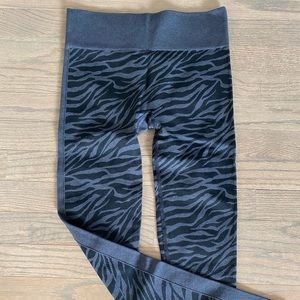 Ivivva by Lululemon Zebra Print Leggings, size 12.